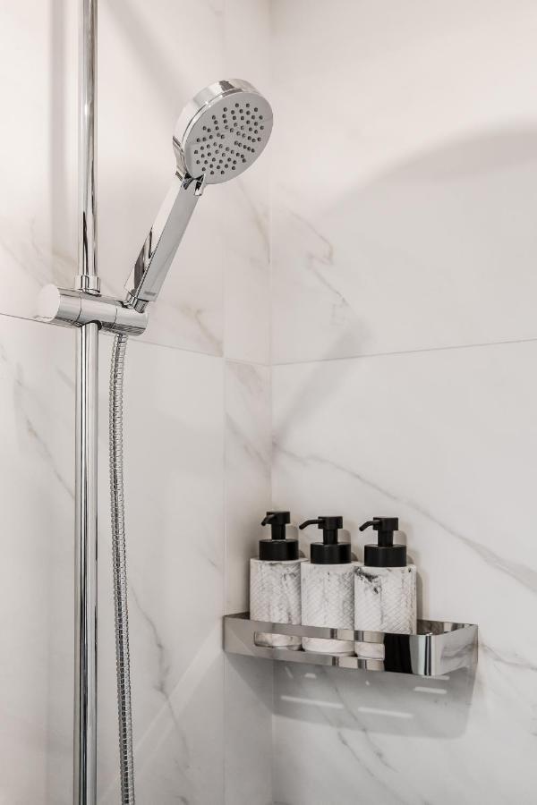 Stylish Apartment In Zverynas Вильнюс Экстерьер фото